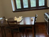 Cozy retreat ! Spacious family friendly 10 minutes away from downtown