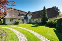 Copenhagen Denmark Villa by the Sea Front & Forest Walks  호텔