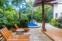 Perfect cozy family home. Location, pool, patio.