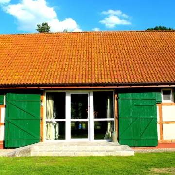 Close to the water, sauna, fireplace, fenced property, for dogs and families Отели в г. Полицкий повят
