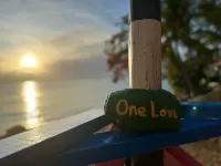 New Family-sized House w/pool, 5 mins from beach Hotels in Retreat