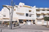 Apartment with fantastic sea view only 20m from the beach