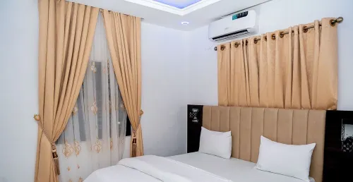 Gorgeous Luxury 2 Bedroom Apartment Gillant Luxury Homes