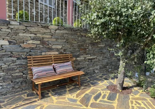 Detached house in the Douro with stunning river and mountain views