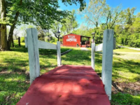 The Farmhouse a quiet retreat in a country setting 瑟西縣酒店