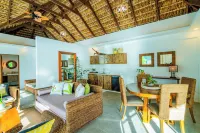 Pearl Bay Villas - balcony