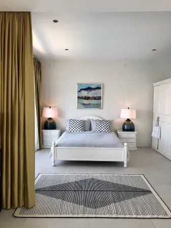 Gran Harbour Penthouse Отели в г. Senglea