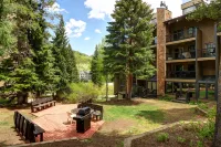 Amazing Ski-in Ski-Out Condo, Pet Friendly - Very Spacious - cm236