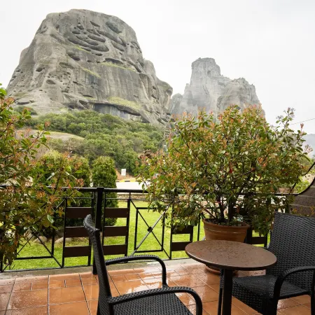 Dellas Boutique Hotel