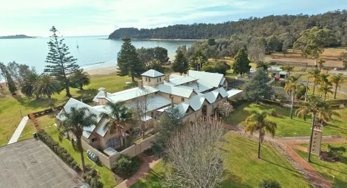 Seahorse Inn Hotel & Villas