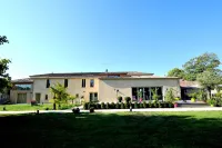 Logis- Hôtel Spa Restaurant l'Epicurial Hotels in Sainte-Colombe