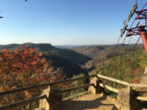 Black Bear Lodge Motel