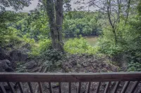 Nolichuckey Bluffs Bed & Breakfast Cabins - Mountain view