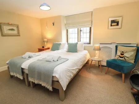 The Old Swan Отели в г. Сейнт Пол Малмсбери Витхаут