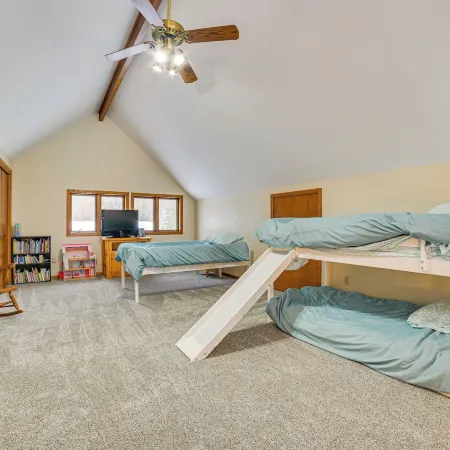 Remote & Peaceful Getaway w/ Games in Eckerman