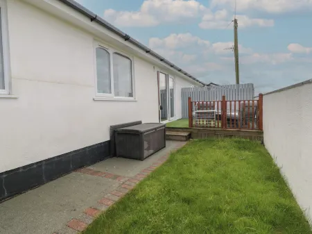 Sea Spray Отели рядом с достопримечательностью «Airworld Aviation Museum»