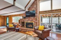 Haverhill Mtn Retreat w/ Deck: Hike, Ski & Relax - Country Houses