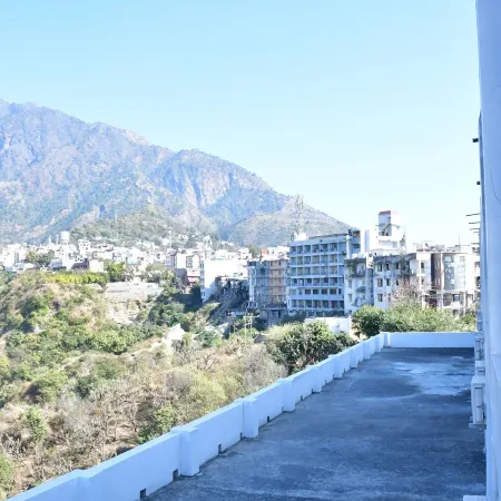 Tridev Hotel