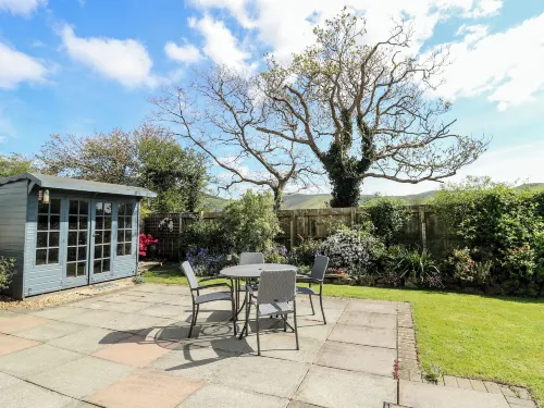 24 Dolithel Hotels in Aberdovey