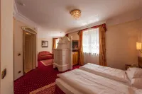 Cityhotel Goldener Adler B&B Hotels in Villanders
