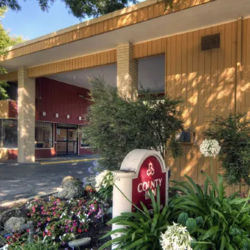 Days Inn by Wyndham Mountain View