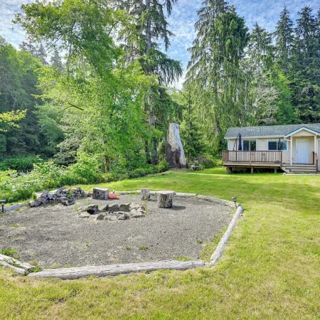 Walk to Beach: Creek-front Sekiu Home w/ Fire Pit!