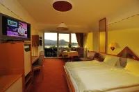Landhotel Grünberg am See Hotels in Attnang-Puchheim