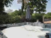 Nuthatch Hotels in Luppitt