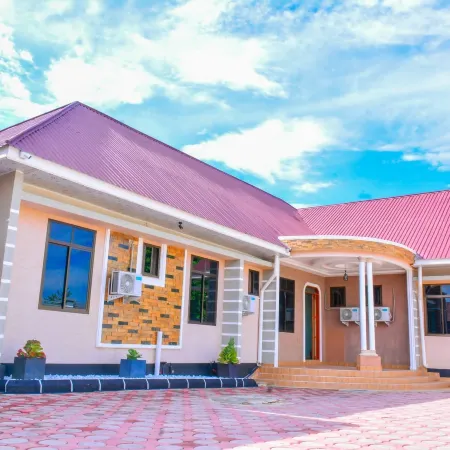 DOM PRECIOUS LODGE