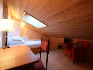 La Maison Hôtel les Peupliers