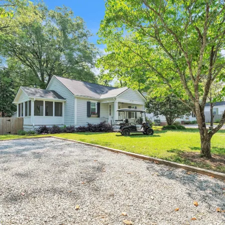Bungalow Off Floyd St In The Heart Of Covington 3 Bedroom Bungalow
