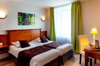 Logis Hôtel & Restaurant du Sauvage Hotels in La Ferte-Gaucher