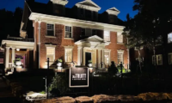 The Truitt Hotels near The Nelson-Atkins Museum of Art