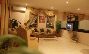 Salome Hotel