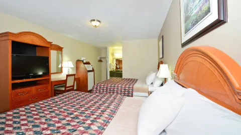Angus Inn Motel in Simcoe County