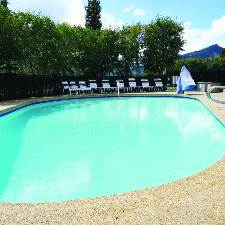 Alpine Trail Ridge Inn