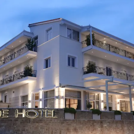 Chloe Luxury Hotel