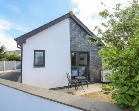 Kensa Hotels in Redruth
