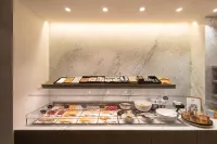 Ariane Hotel - breakfast