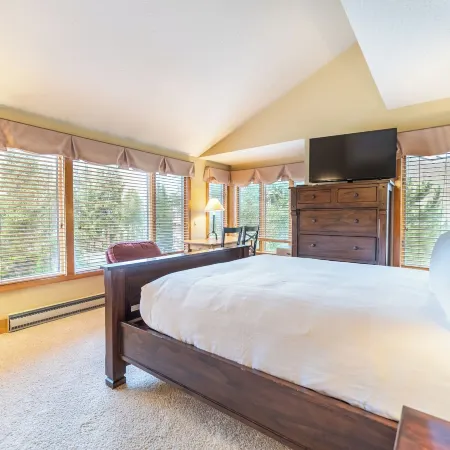 Montezuma Condos 1754