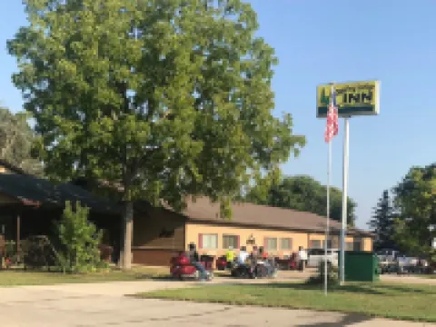 Country Lodge Inn Hotels in Fillmore County