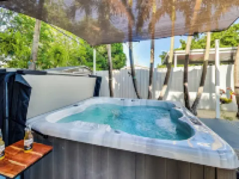 💎💎💎luxurious Tropical Private Oasis by Mia Airport Hotels in Hialeah