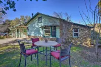 Cozy 'Story Book Barn Cottage' w/ Scenic View