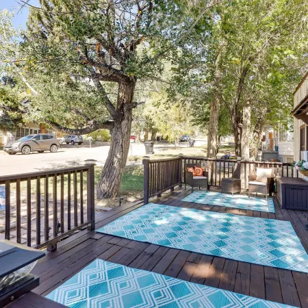 Cottage w/ Furnished Deck: 1 Mi to Dtwn Craig! Hoteles en Craig