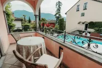 Romantik Hotel Castello Seeschloss - Scenic