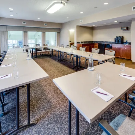 Heritage Inn & Suites - Brooks
