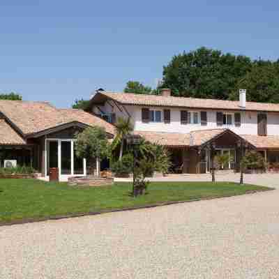 Domaine La Ferme d'En Chon Biscarrosse Hotel Exterior