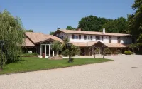 Domaine La Ferme d'En Chon Biscarrosse Hôtels à : Biscarrosse