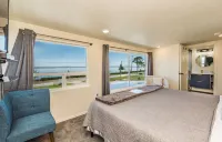 Juan de Fuca Waterfront Hotel & Cottages