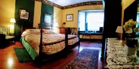 Whistler's Inn Hotels in Lenox
